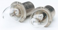 2 SPARE BULBS FOR 5 X D CELL TORCHES